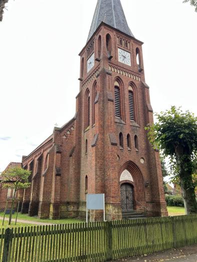 Kirche Sukow